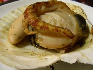 ホタテ 焼いた(ノ▽ ̄〃)ヘヘヘ